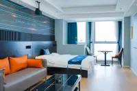 W E-sports Hotel (Nantong Vientiane City)