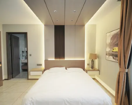 Holiday Inn Rongtian Hotels in Jianping