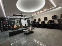 游來遊趣電競飯店（樂山世豪廣場高鐵站店）
