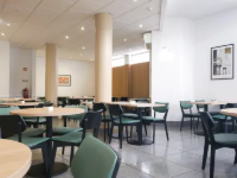 Hotel Laitau Hotels in Setubal