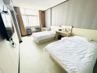 Xihua Rongyue Boutique Hotel - parking