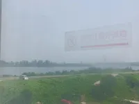 Yiduo Yunpin Hotel (Fengcheng Railway Station Ziyun Bridge)