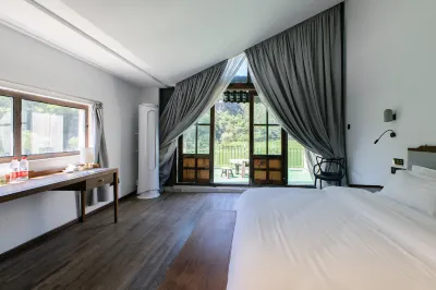 Pujiang Yishanmen Homestay Hôtels à proximité de : Xianhua Scenic Spot