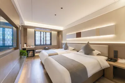 Ruzhi Homestay Hotels near Puji Temple