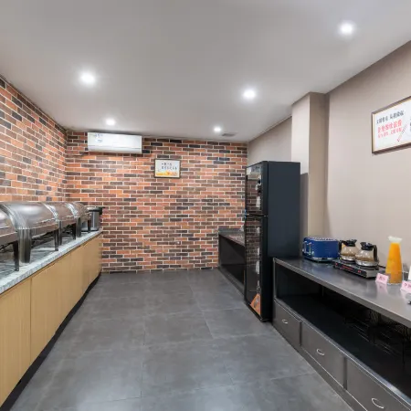 Maker Hotel