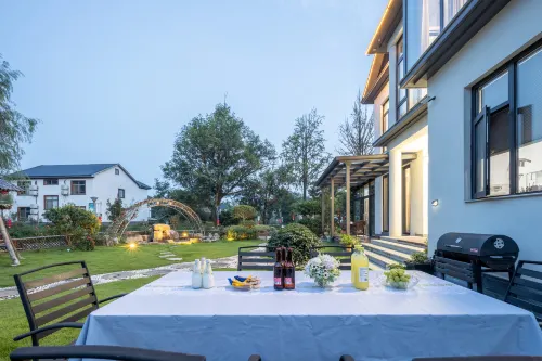 Leisurely · Changxing Poetry Garden View Resort Villa