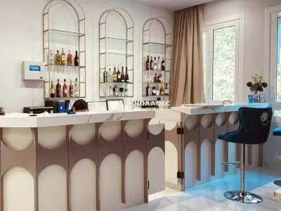 Hotel Central Station Hotels near Bottega Veneta(Via Montenapoleone  )