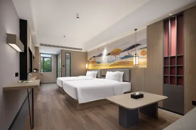 Driver's Home (Hongchao Smart Logistics Park) Hotels near Qinv Peak
