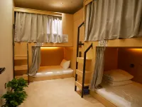 Passerby Youth Hostel (Yingtianmen Mingtang Scenic Area)