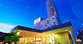 โรงแรมลัวซีร์ โทโยฮาชิ