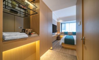 Kafute Collection Hotel (East Square East High-speed Railway Station Boxue Road Subway Station)
