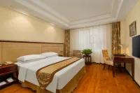 Halcyon Hotel & Resort Các khách sạn ở Ưng Đàm