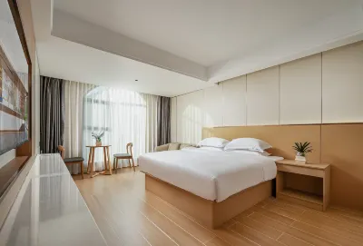 Ruiting Hotel Hotels near Bai Hua Ling