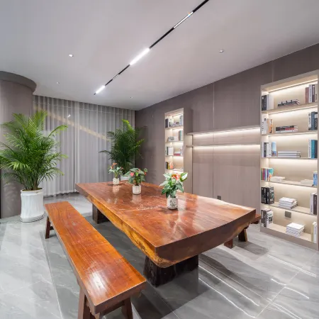 Yilin Hostel