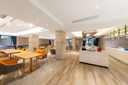 Kyriad Marvelous Hotel