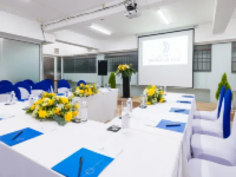 แซนดัลส์ ลิลี่ โฮเทล โรงแรมในด่าหลัต