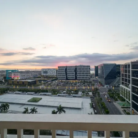 GemstoneBR in Shore Residences