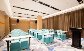 Xuwen Wilton Intelligent Hotel