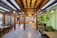 Xitang Yunlaiji Riverside Art Hotel (Xitang Guzhen Store)