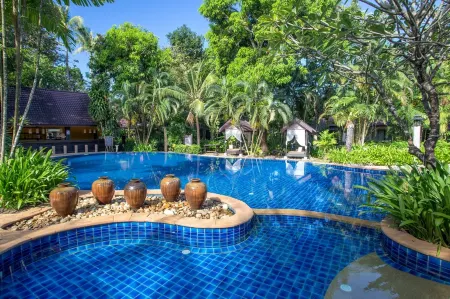 Annika Koh Chang Отели рядом с достопримечательностью «Водопад Клонг Плу»