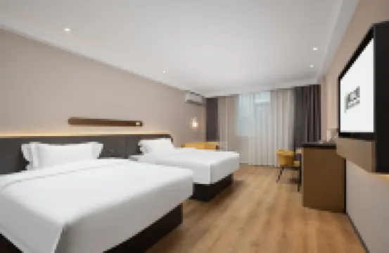 ジンジャン イン(武漢江漢路地下鉄駅江灘歩行街)