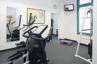 FOUR Essen City Centre - 健身室/gym room
