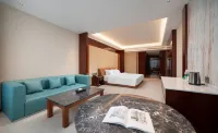 Baotong Pearl Hotel Hotels in Lianzhou