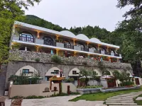 Yunqiu Mountain Kangjiaping Homestay فنادق في شيانغ نينغ