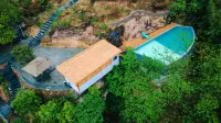 Jinyun Stone Flow Mountain Infinity Pool Resort Villa (Xiandu Scenic Area Branch) - Pools