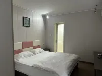 Haozan Hotel (Jurong Huangmei Difall Station) - 2-نجوم