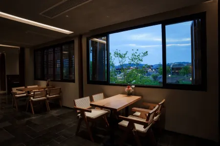 STAR KISMET ART HOTEL Отели рядом с достопримечательностью «Li Zhuang Lv You»