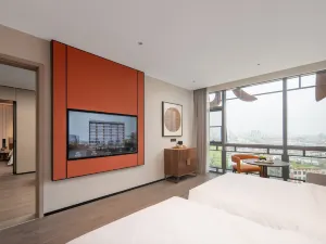 Jiaxing South Lake Maison New Century Hotel