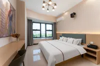 Leisurely Cinema Hotel
