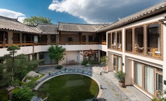 Lijiang Pu Zhi Designer Hotel HOLIDAY VILLA (The Old Town of Lijiang South Gate)