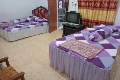 Wisma Sederhana Hotels near FUNWORLD MALEO TOWN SQUARE