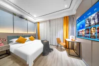 Yifan Light Luxury Hotel Hotels in Fengcheng
