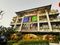RV Hotel Gianyar Hotels in der Nähe von Strand Lebih