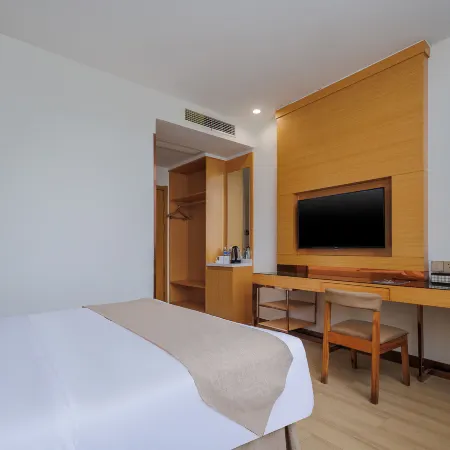 Feidong GreenTree Hotel (Wuyue Plaza)