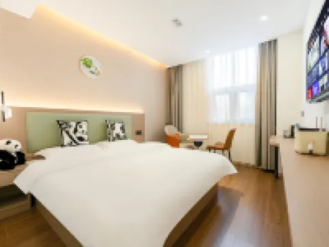 Zhuya Yunqi Hotel (Chengdu Panda Base Branch) Hotels near Chengdu Research Base of Giant Panda Breeding