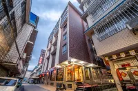 Kejia Hotel (Guilin North High-speed Railway Station) Hotels near New Century Business & Trade Plaza