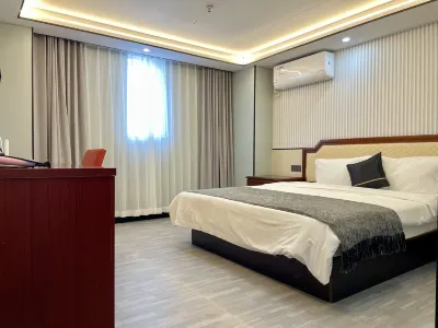 Pretty House (Shanghai Huinan) Hotels near Shanghai Jinqiao Occupational College