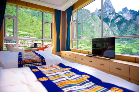 Dibu Jaganadai Mountain View Homestay Отели в г. Диебу