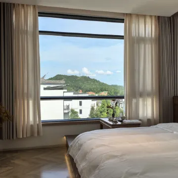 Taining Extraordinary Companion Mountain Residence