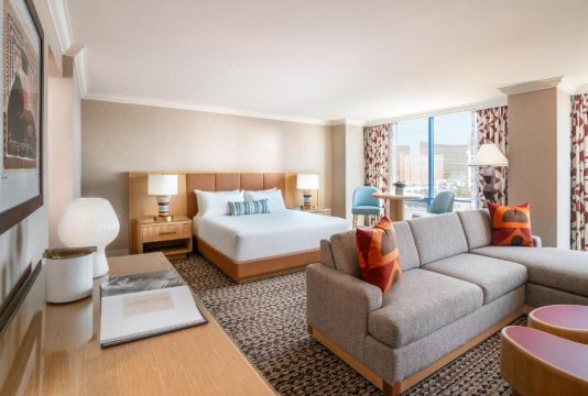 리오 호텔 넓은 객실 내부