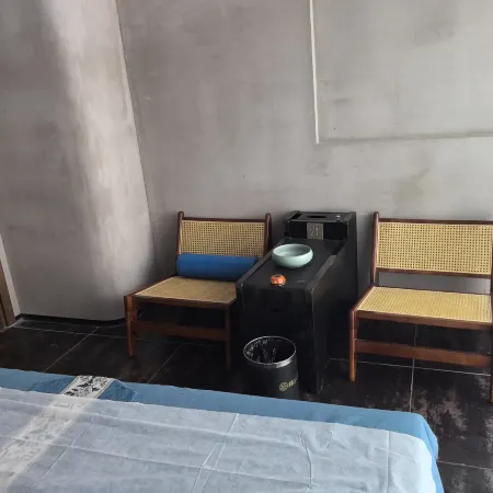 Shaoxing Kaiyuan Life Hotel (Luxun Hometown Subway Station Cangqiao Straight Street)
