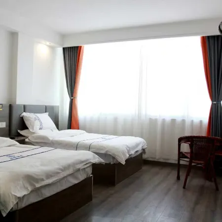 Fengyang Linjia Hotel