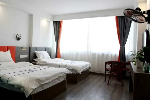 Fengyang Linjia Hotel - موقف سيارات