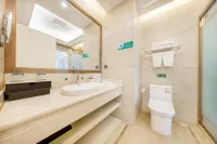 Geng Ma Jin Peacock Hotel