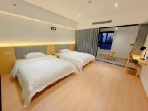 Weilai Cinema style Apartment