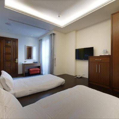 Japanese-Style Twin Room Watermark Hotel Promo Code